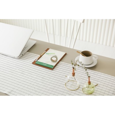 MEMO HOLDER