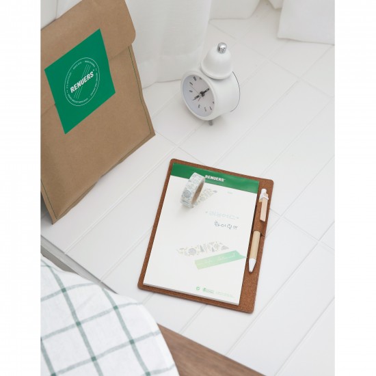 MEMO HOLDER